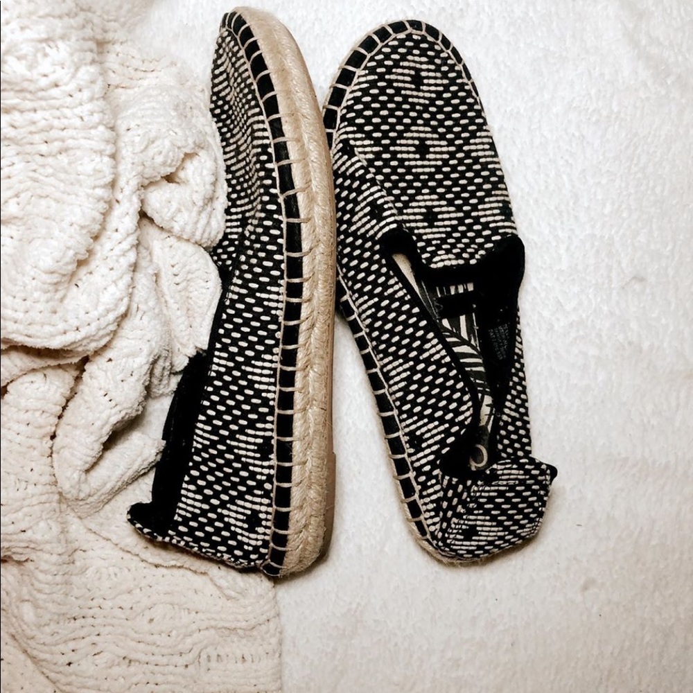 WOVEN PLATFORMS
